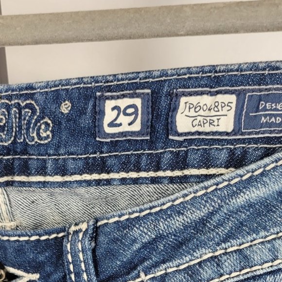 Miss Me Women's Capri Blue Jeans - Picture 3 of 9